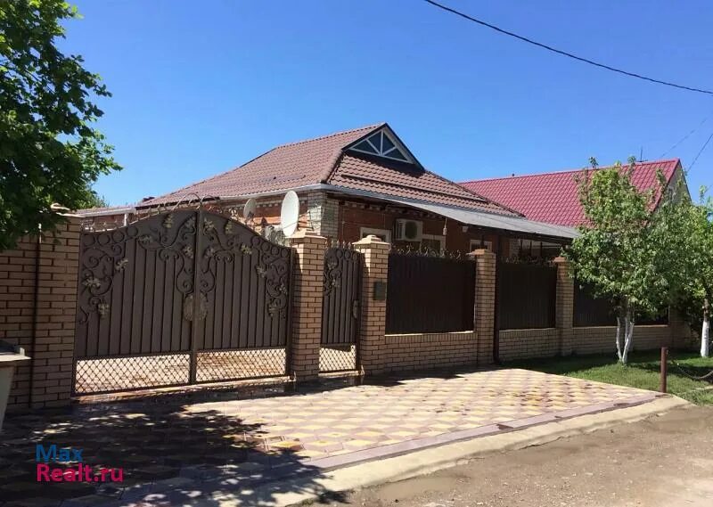 Северная дом 167 краснодарский край. Ленинградская станица квартиры. Строит новый дом четырехэтажный. Ленинградская станица квартиры. Северная дом 167 краснодарский край.