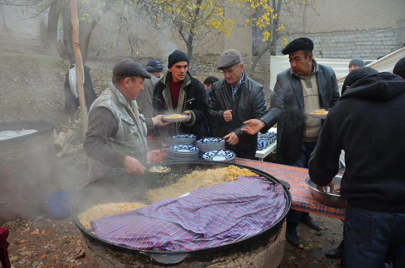 Погода в кишлаке. Панджакент ёри. Сумаляк Ташкент. Кишлак Гилан в Узбекистане. Плов в Пенджикенте.