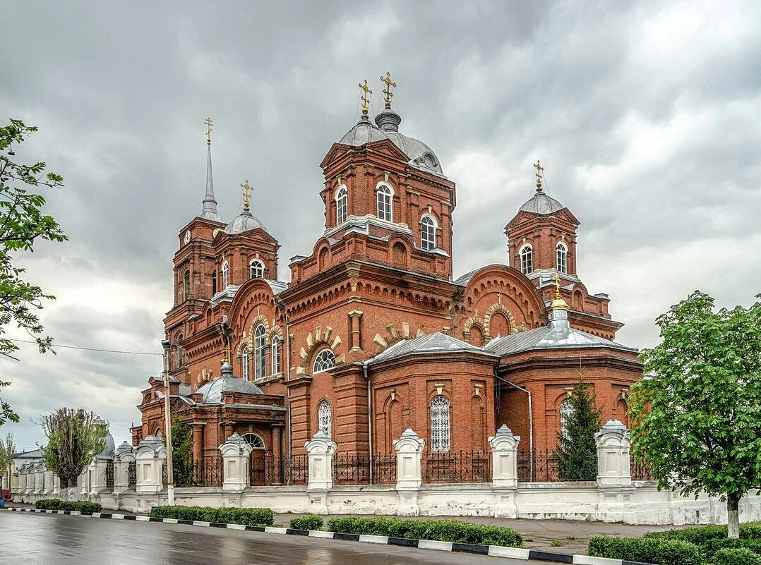 Спасо-преображенский собор углич. Храм преображения господня в жуковском. Церковь преображения города. Церковь преображения города. Преображенский храм люберцы.