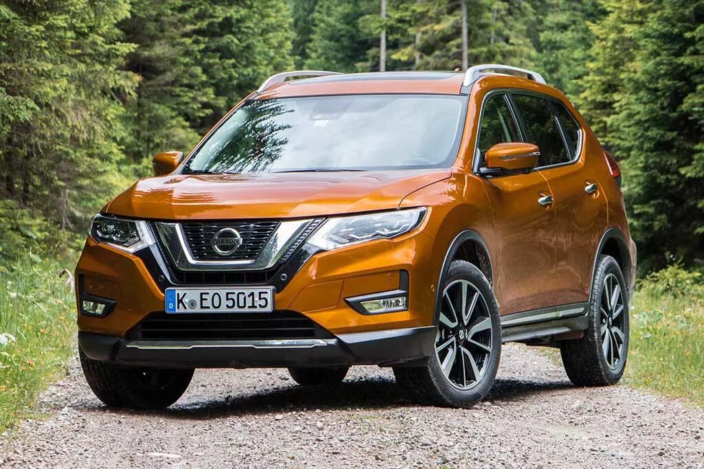 Лучший кроссовер полный привод. Nissan x-Trail 2019. Ниссан икстрейл 2019. Новый Ниссан икстрейл 2019. Nissan x Trail паркетник.