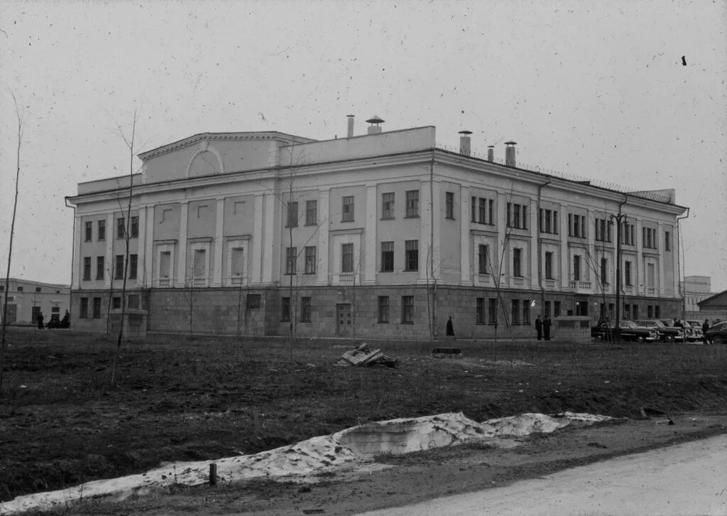 Калужская аэс. Обнинская АЭС Обнинск. 1954 Первая в мире атомная электростанция г Обнинск. АЭС В Обнинске 1954. Первая атомная электростанция в Обнинске.