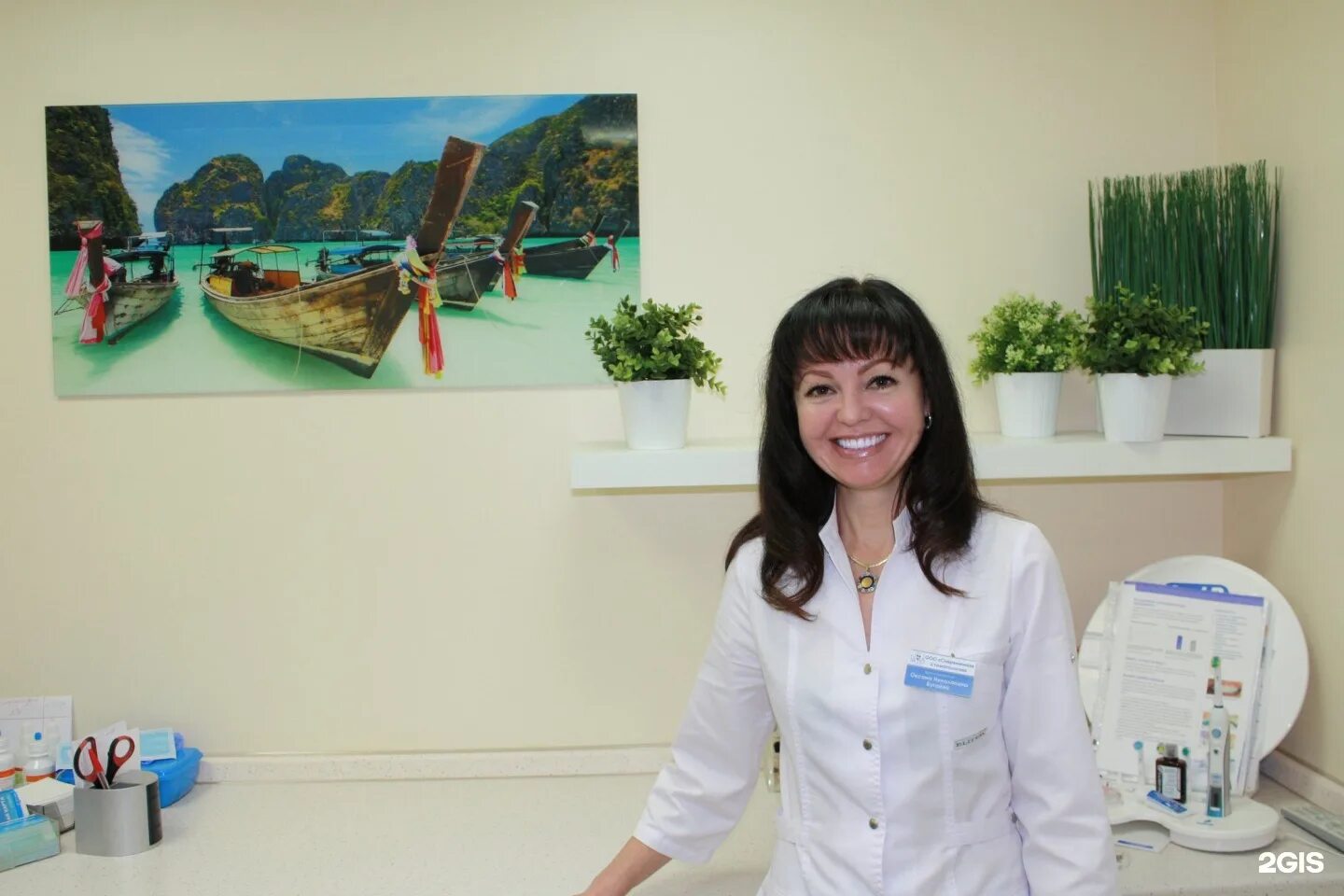 Современная стоматология ростов-на-дону королева 16 б. Зубной частный. Стоматолог москва. Стоматология зубной врач. Стоматология ростов-на-дону коломакиных.