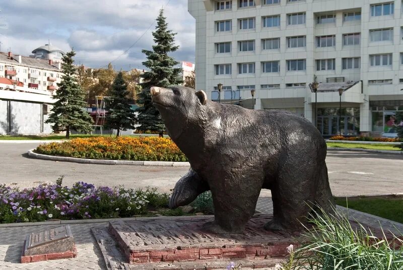 Пермь за 1 день. Памятник медведю в Перми. Пермский медведь памятник Пермь. Пермь 2 достопримечательности. Достопримечательности Свердловского района города Перми.