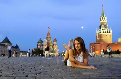 Видео женщина в москве