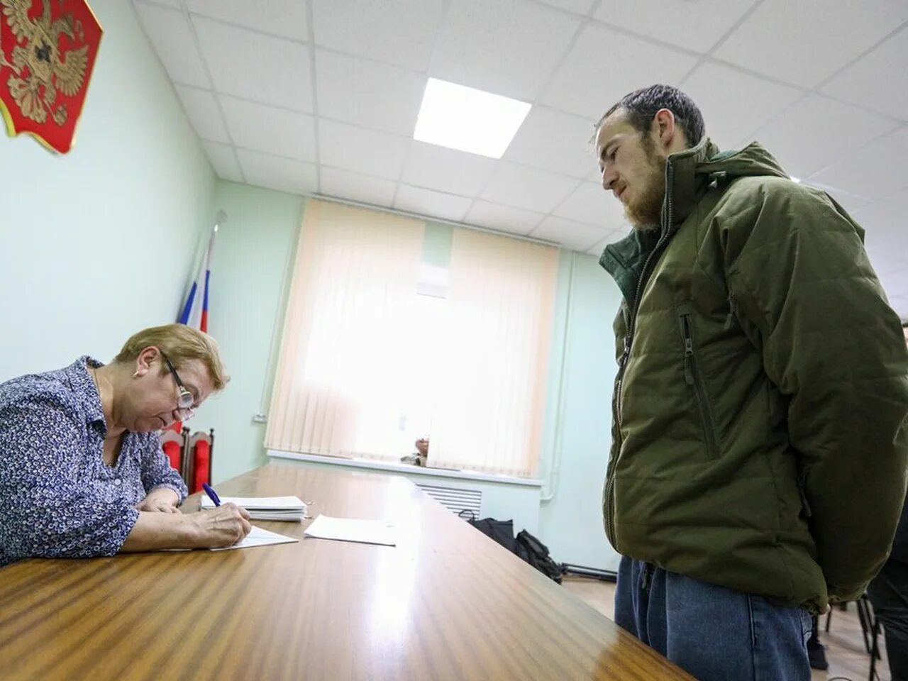 Военный комиссариат мытищи и королев московской. Сотрудник военкомата. Чиновники. Военкомат России. Военкомат Москва.