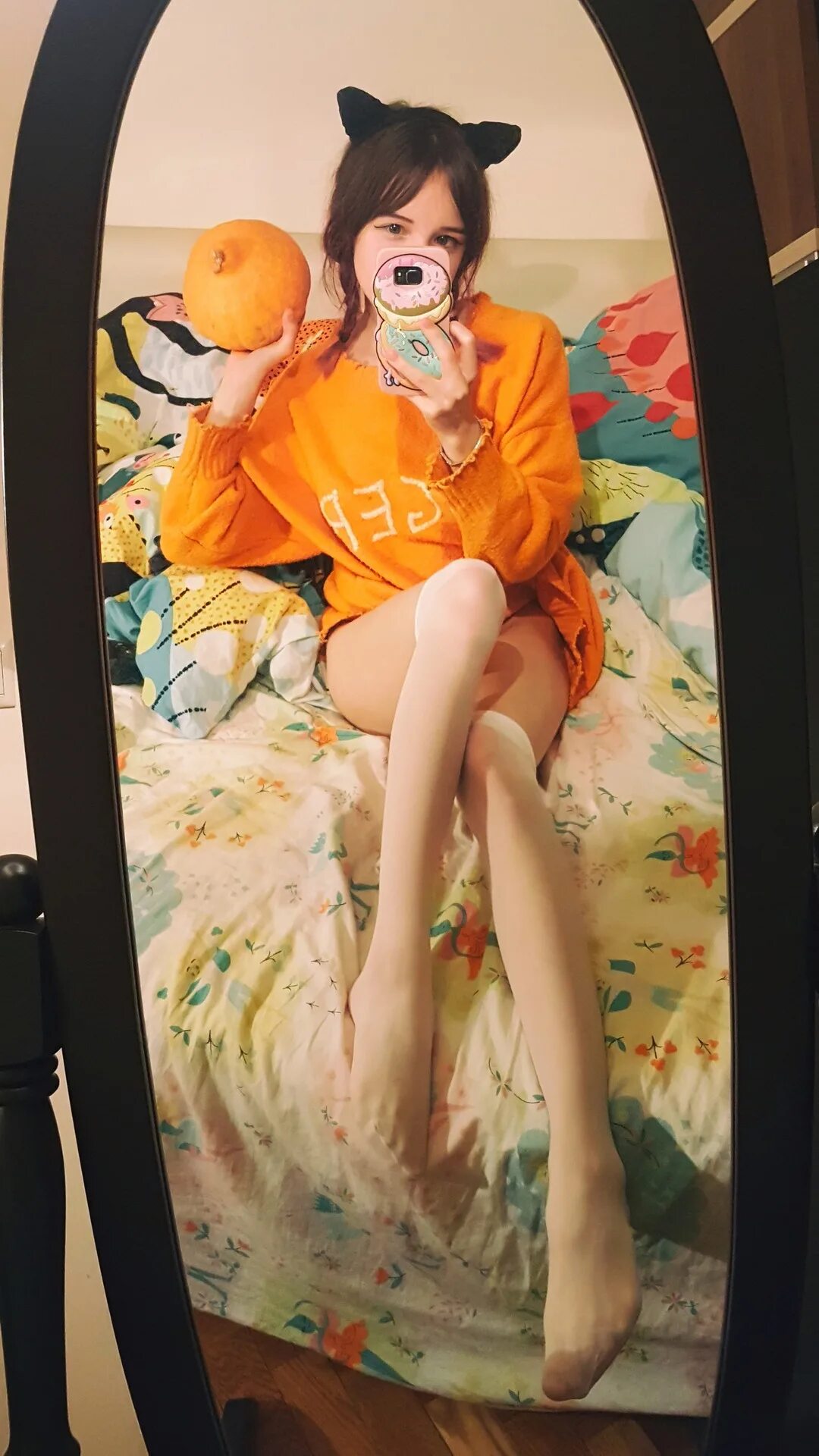 Штоколов курск. Witch from assisi. Никифоренко никита. Девчонки на заборе. Девочка на заборе.