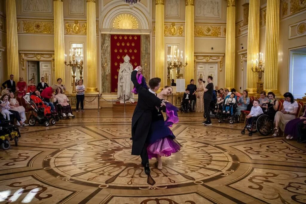 Сегодня будет бал. Бал в Елагиноостровском Дворце Санкт-Петербург. Бал во Дворце. Дворцовый бал. Танец во Дворце.
