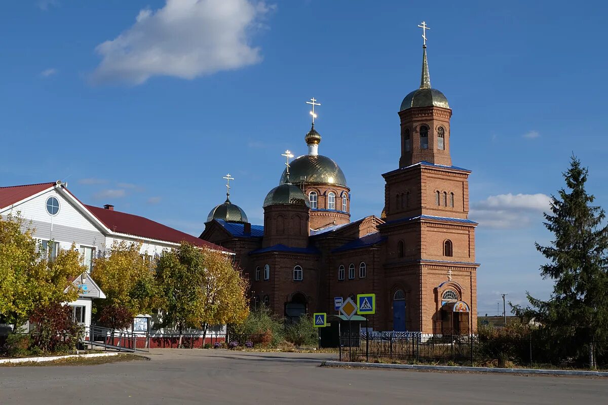 Кинельский муниципальный район самарская область. Село Красносамарское. Красносамарское Самара. Храм с Красносамарское. Село Красносамарское Кинельский район Самарская область.