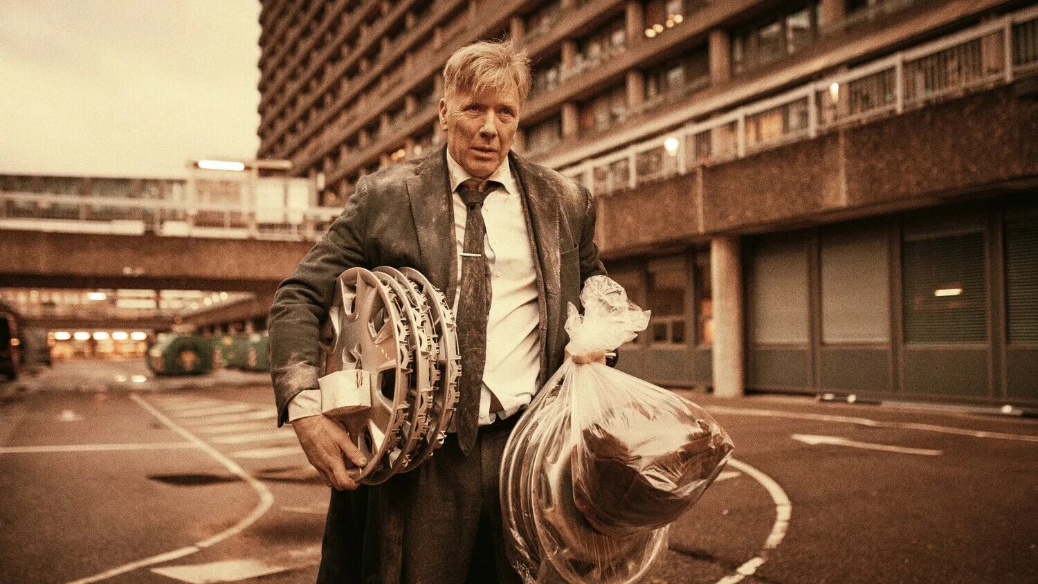 Бодиль йоргенсен. Королевство сериал ларс фон триер. Ларс фон триер. Королевство ларса фон триера 16:31. Королевство исход сериал триер.