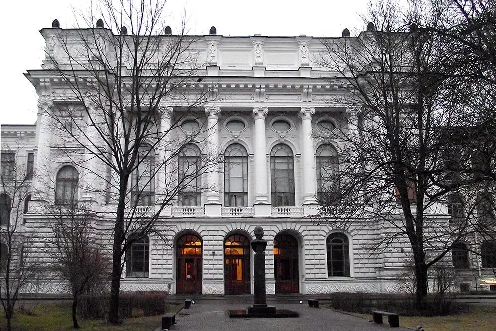 Спбгпу петра великого политех. Политехнический университет спбгпу. Институт петра великого. Санктпетербурскийполитихническийуниверситетименипетравеликого. Санкт-петербургский университет петра великого.