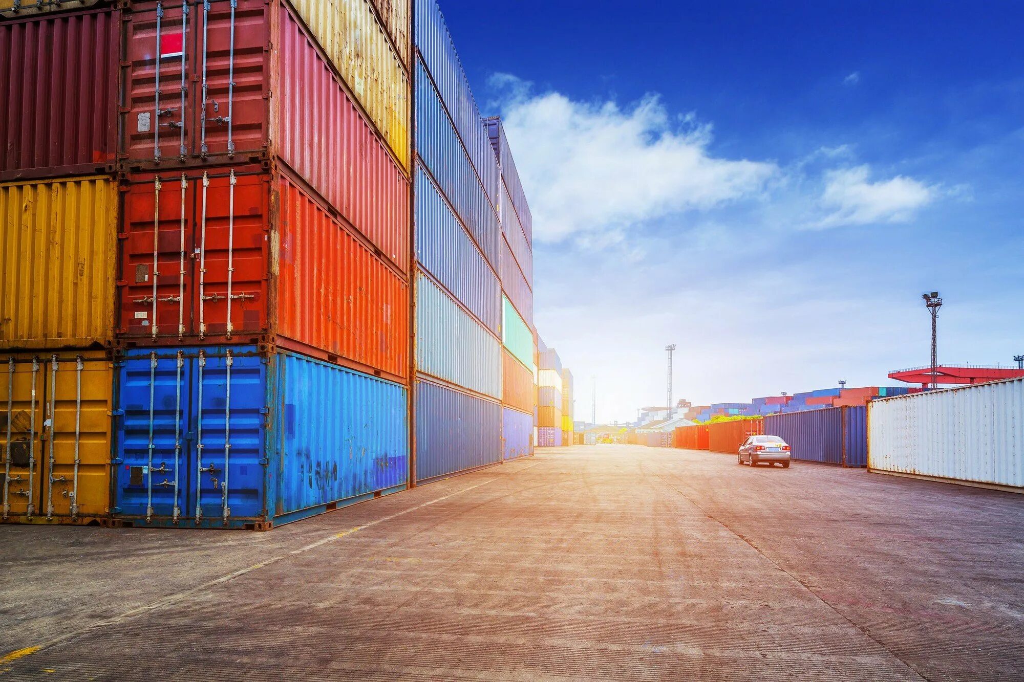 Logistics container