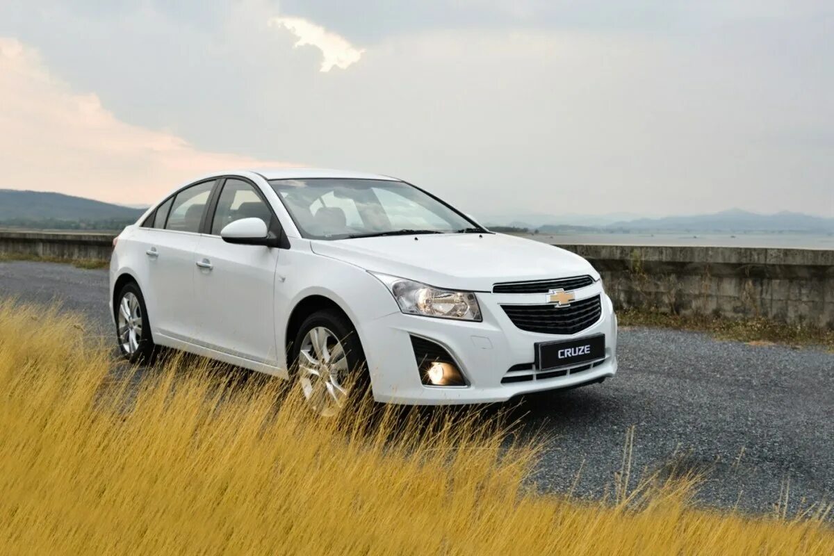 Картинки крузе. Chevrolet Cruze 2012. Chevrolet Cruze 1.8. Шевроле Круз 1.5. Шевроле Круз седан 2021.