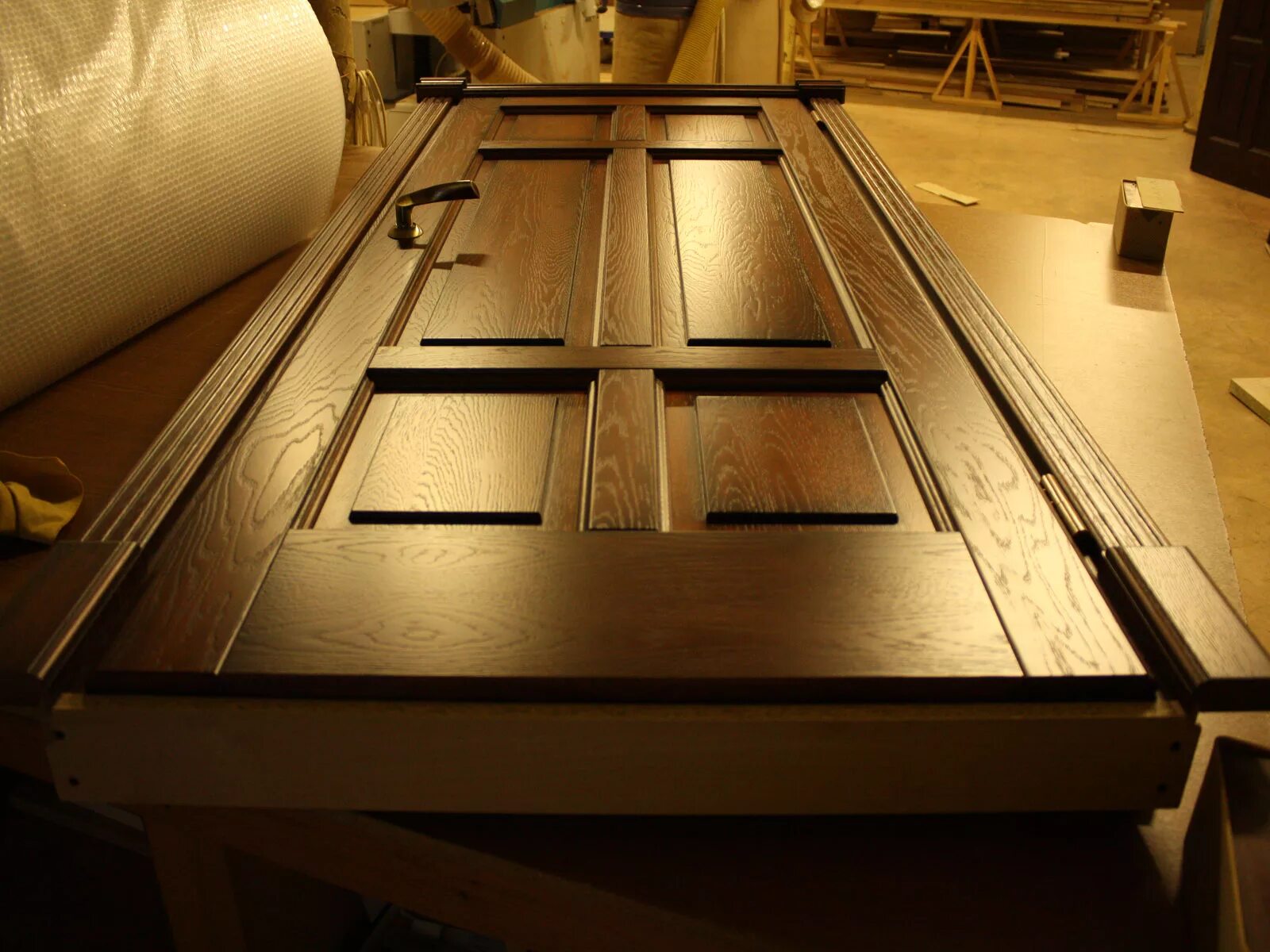 Филёнчатые двери из сосны. Производство межкомнатных дверей. Оборудование для производства дверей межкомнатных из мдф. Дверной блок филенчатый чертеж. Филенки деревянные.