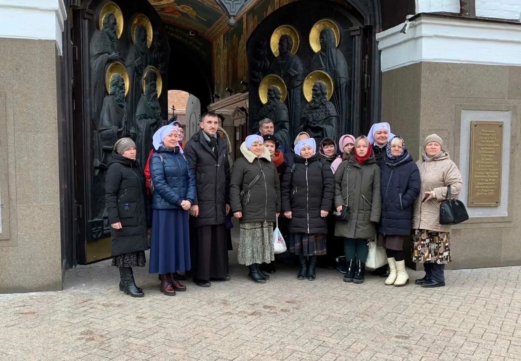 Паломники ульяновск. Сызранский паломник. Основательница женского монастыря в свияжске. Святые места в чувашии. Женский монастырь архангела михаила комаровка.