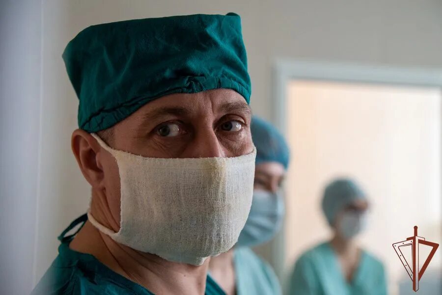 Открытки с днём медицинской службы. День медицинского работника росгвардии. День медика росгвардии. День образования медицинской службы росгвардии. День медслужбы росгвардии.