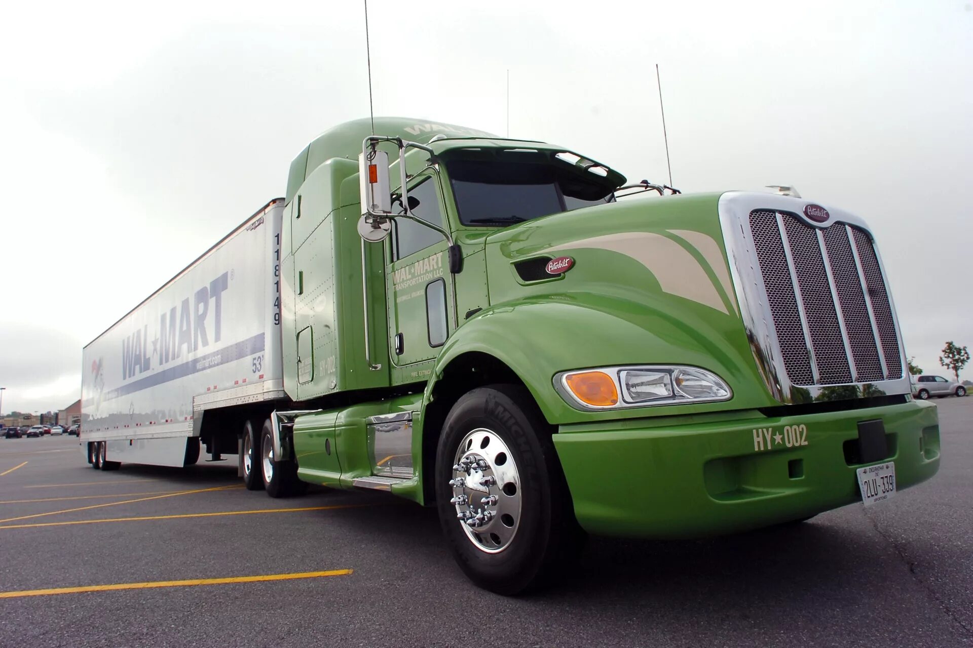 Тягач грузовых машин. Kenworth t660. Грузовик kenworth t2000. Американский грузовик freightliner. Тягач грузовых машин.