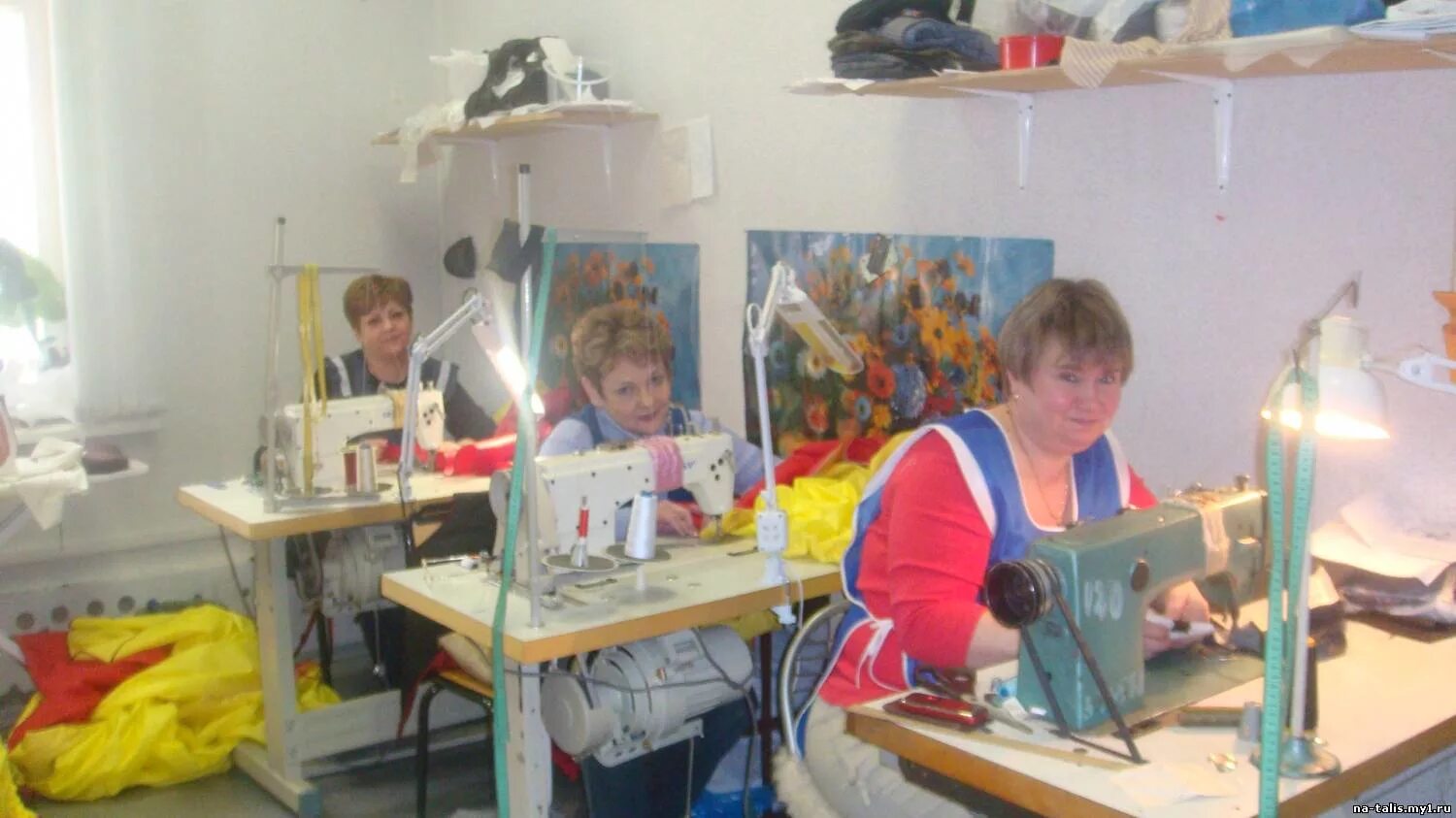 должность швеи. швея в ателье. швея химки. мастер швейного цеха. швейная фабрика talia.