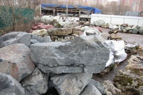Глыба в екатеринбурге из какого камня