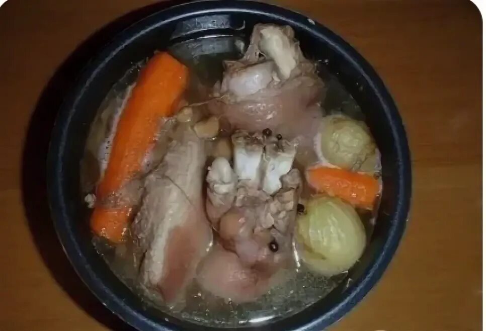 Холодец в мультиварке из рульки и курицы. Мультиварка редмонд холодец. холодец в мультиварке. холодец в скороварке. холодец в мультиварке-скороварке.