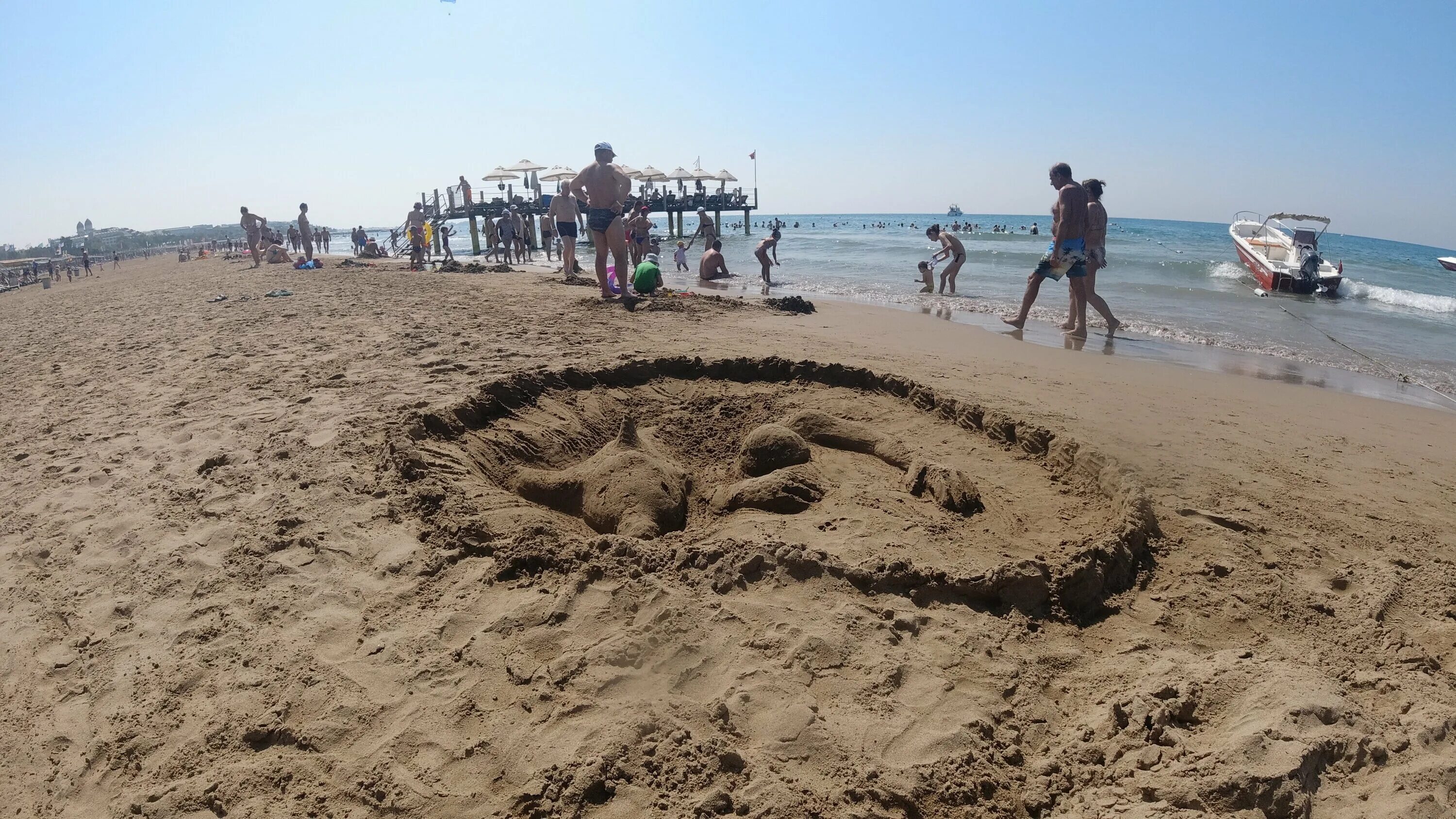 Песчаные пляжи Турции. Песочные пляжи в Турции. Турция песочный пляж черепахи. Пляжи Турции сегодня. Турция песчаный пляж отдых с детьми