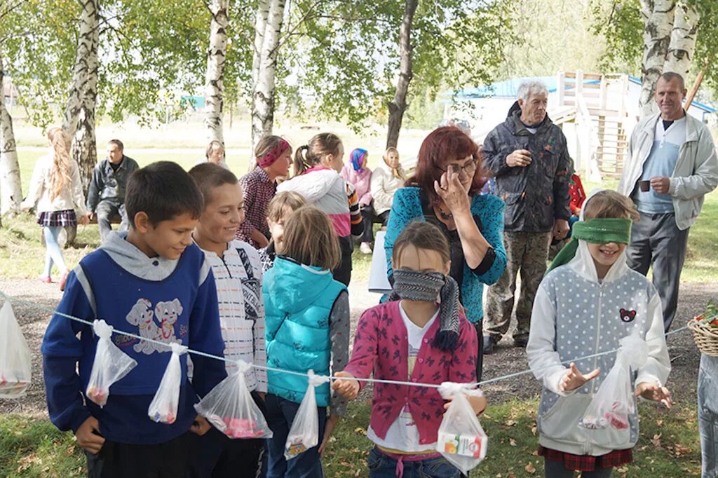 Погода красный яр кемеровская. Красный Яр Ижморский район. Село красный Яр Кемеровская область Ижморский район. Красный Яр Алтайский край. Красный Яр Алейский район.