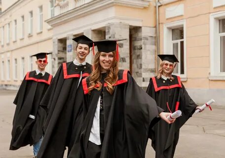 В каких заведениях получают высшее образование