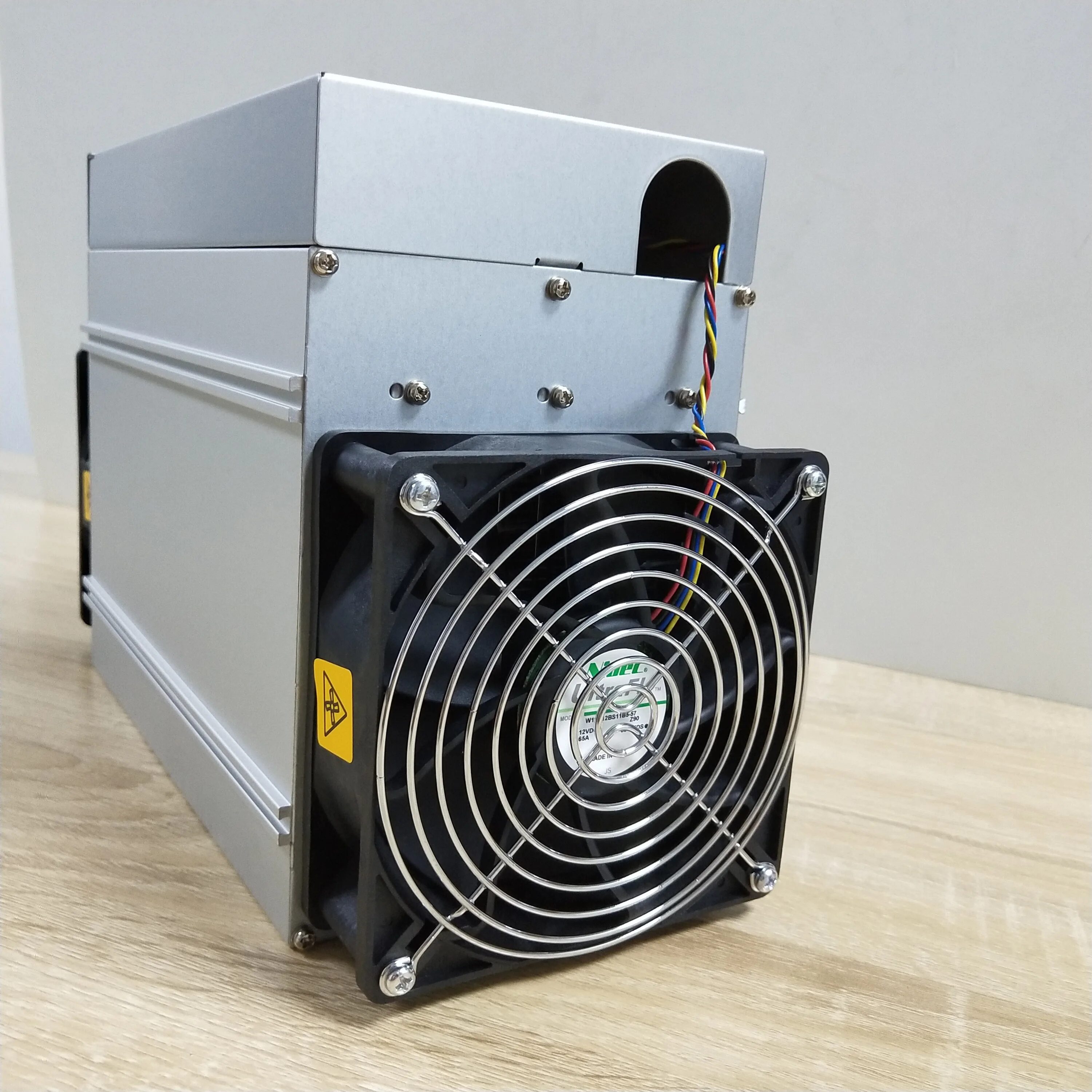 Bitmain antminer s21 hyd. Antminer s21hyd. s9se antminer. antminer s9. asic s9.