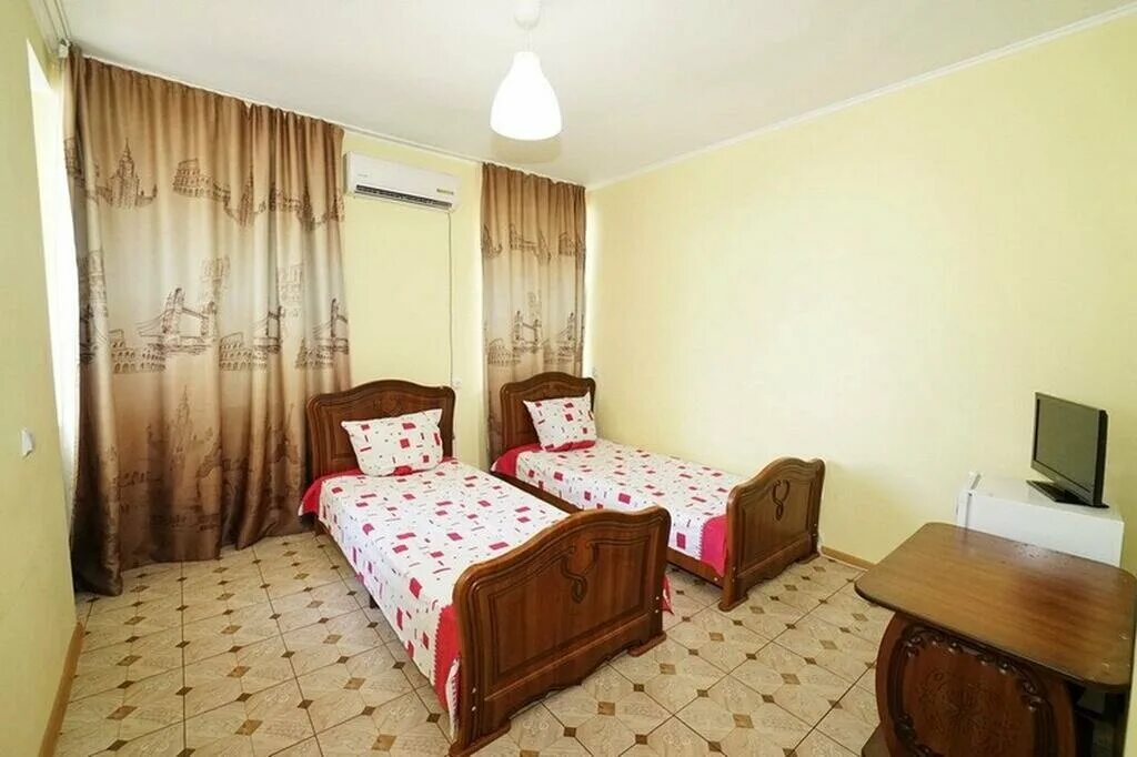 туапсе снять номер у моря. туапсе мини-отель на звездная 2. туапсе самая высокая квартира. снять в туапсе посуточно недорого. новомихайловский тур кавказ.