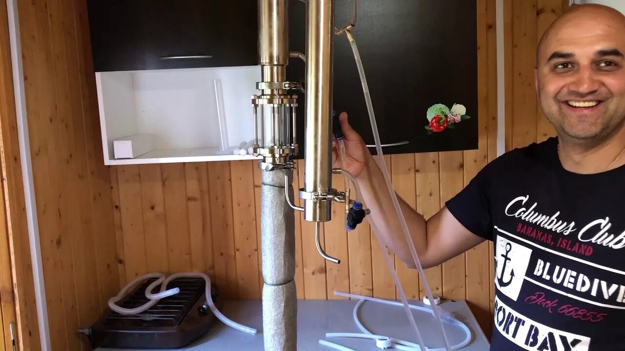 Вторая перегонка самогона видео. Самогон через колонну. перегон спирта сырца. как гнать самогон 2 дробная перегонка на колонне.
