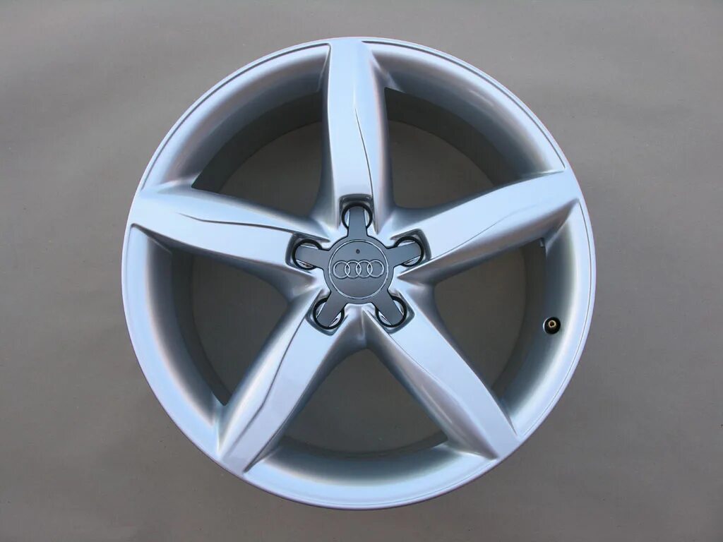 Диски bd 25. 8k0 601 025 CD. VAG 8k0 601 025 CF. 8u0 601 025 s. 8u0 601 025 am.