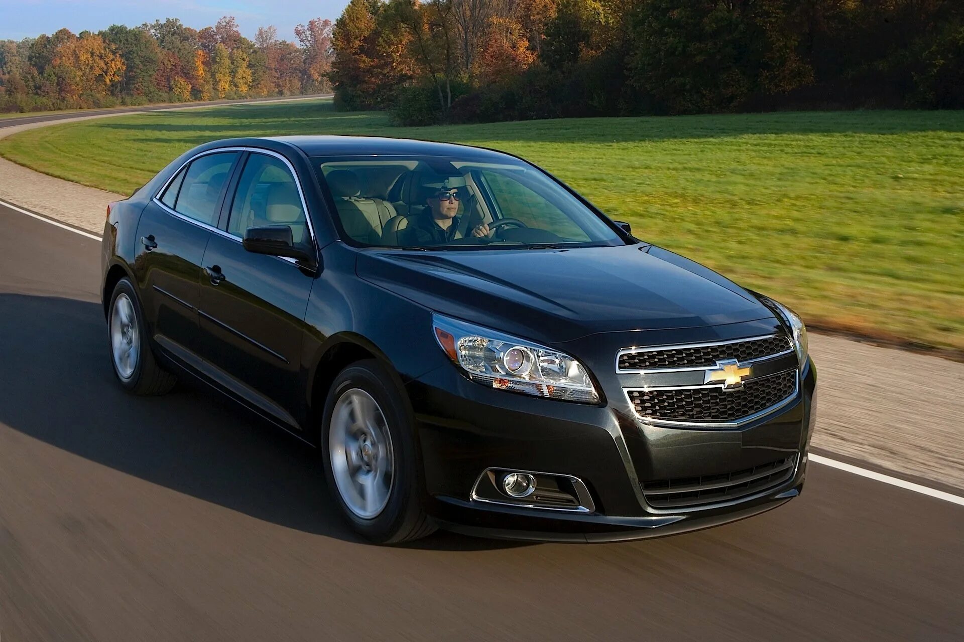 Шевроле новые модели. Машина Chevrolet Malibu. Chevrolet седан Малибу. Chevrolet Malibu 2011. Chevrolet Malibu Eco 2013.