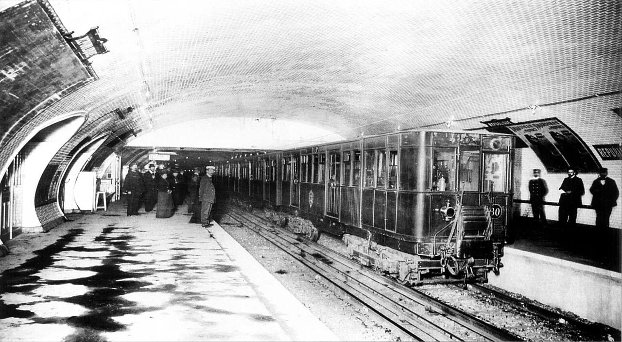 File:Metropolitan Railway, Baker Street Station.jpg - Wikipedia