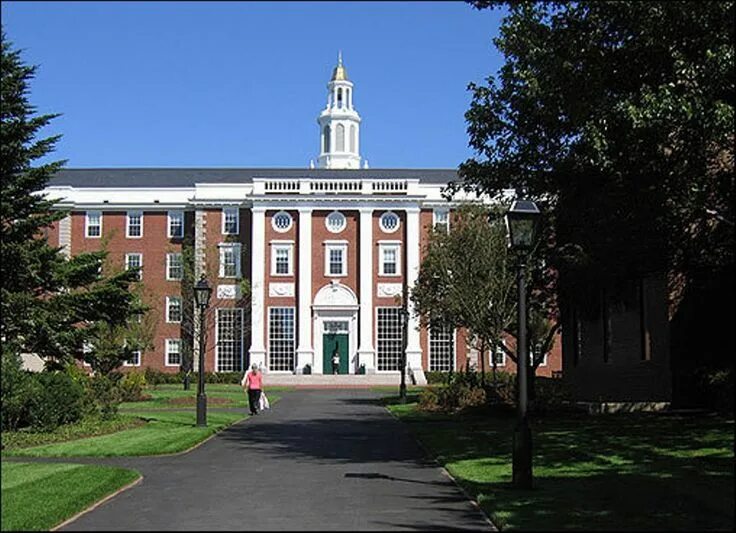 Какие университеты есть в сша. Гарвард университет. harvard university сша. гарвард университет ташкент. гарвардский университет студенты.