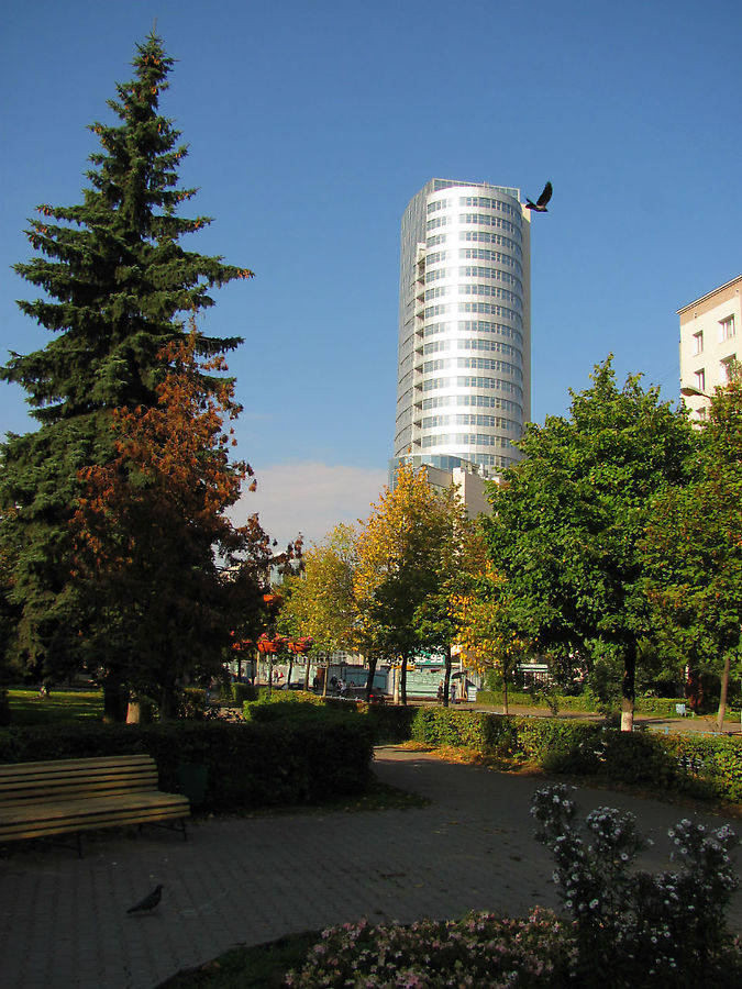 Королев население численность. Королев город. Город Королев Московской области. Королев центр города. Город Королев набережная.