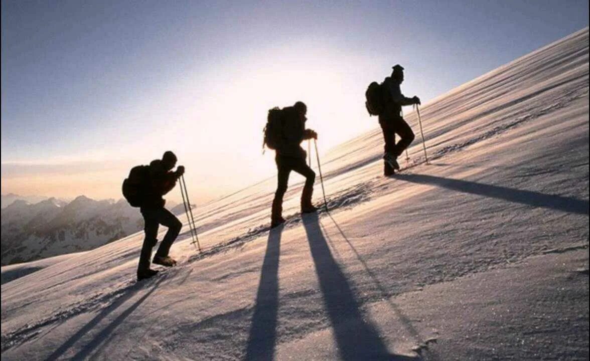 Настойчивость в труде 8 букв. Вперед к вершинам. Вперед к новым вершинам. Мотивация на преодоление. Упорство.