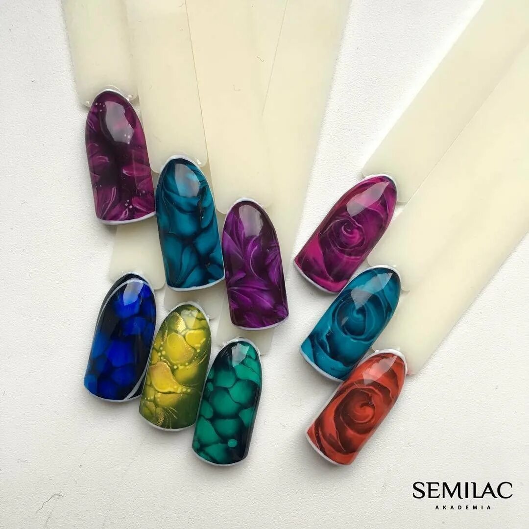 Дизайн ногтей с растеканием. Маникюр с растеканием. Маникюр. Дизайн с растеканием гель лака. Гель лак с эффектом растекания.