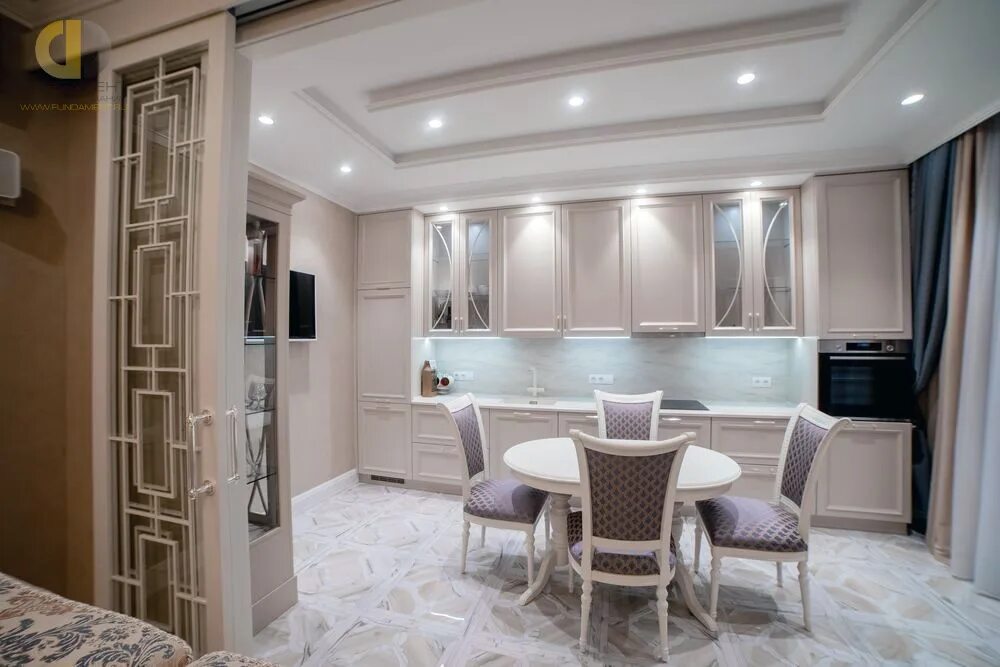 Кухня неоклассика трешка п44т. Кухни неоклассика 2023. Кухня в неоклассическом стиле с открытыми полками. Кухни в стиле неоклассика. Кухня неоклассика мария белая.