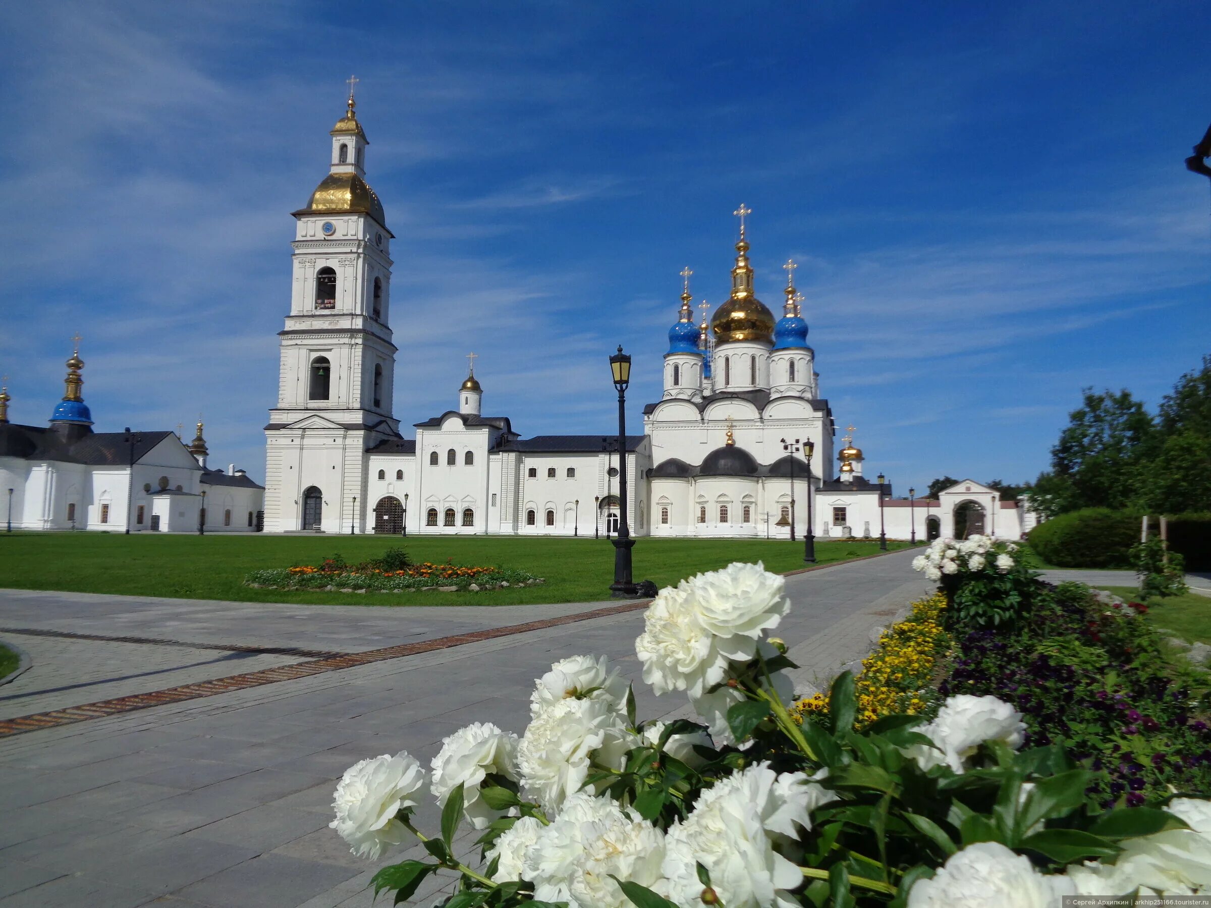 Тобольск выходные. Город тобольск тобольский кремль. достопримечательности тобольска. тобольский кремль.. тобольский кремль тюмень.