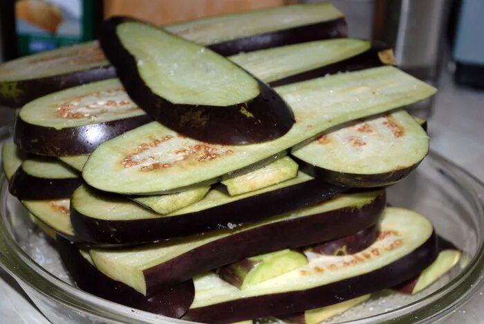 Вареный баклажан. Баклажаны без соли. Баклажаны кубиками. Баклажаны в соли. Баклажаны без масла.