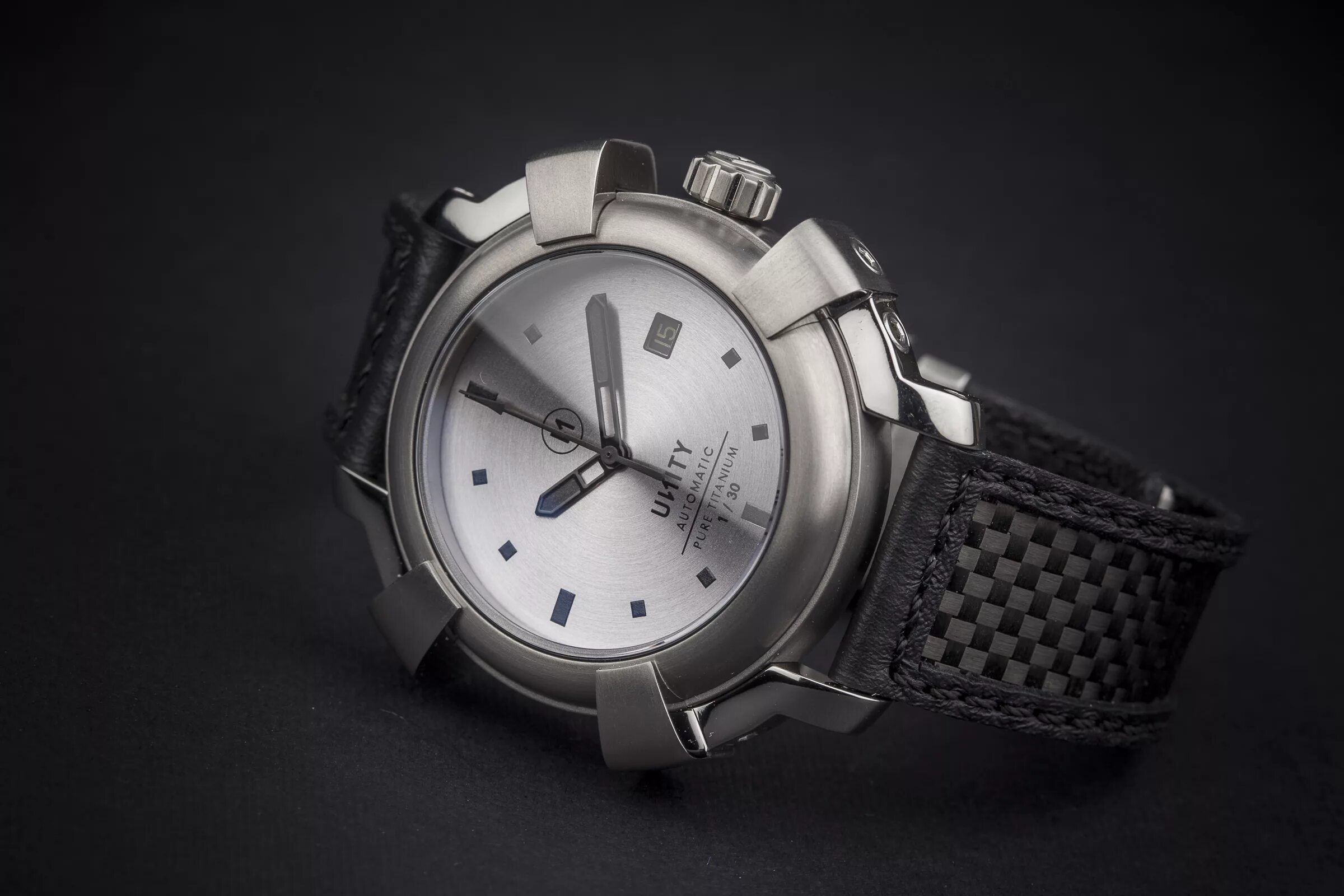 Часы titanium. Часы irion quartz. Хронограф citizen wr100. Титановые наручные часы. Citizen eco drive e111.