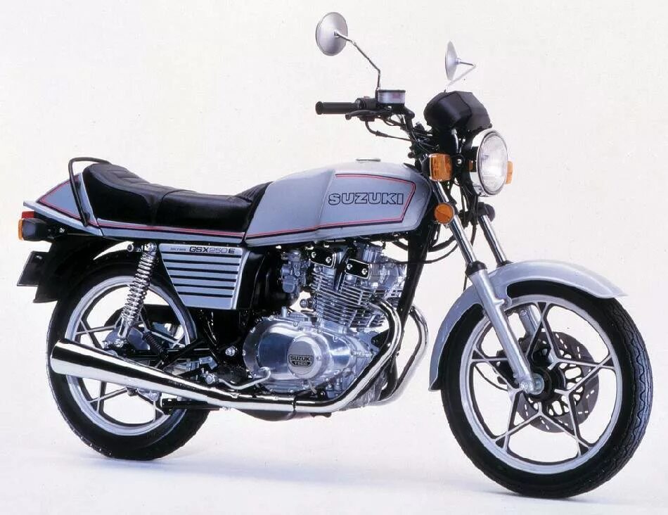 Японский мотоцикл 8. Gsx250e. Сузуки GSX 250. Suzuki GSX 1980. Suzuki 1980 250.