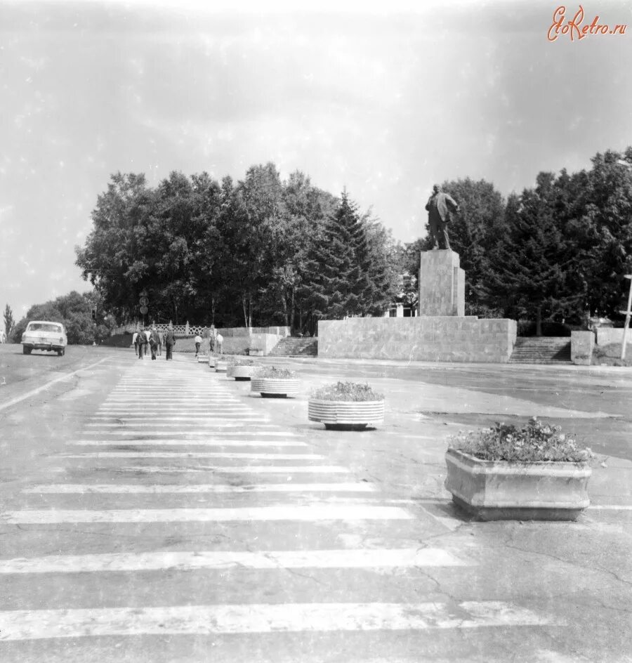 Город Партизанск Приморский край. Улица Ленинская Партизанск памятник. Партизанск площадь города. Памятник Ленину в Партизанске. Партизанск ленинская