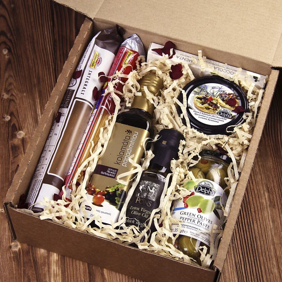 коробка для мужчины с подарками. деревянная коробка для подарка мужчине. коробка для мужчины с подарками. оригинальный подарок мужчине. подарок в коробке.