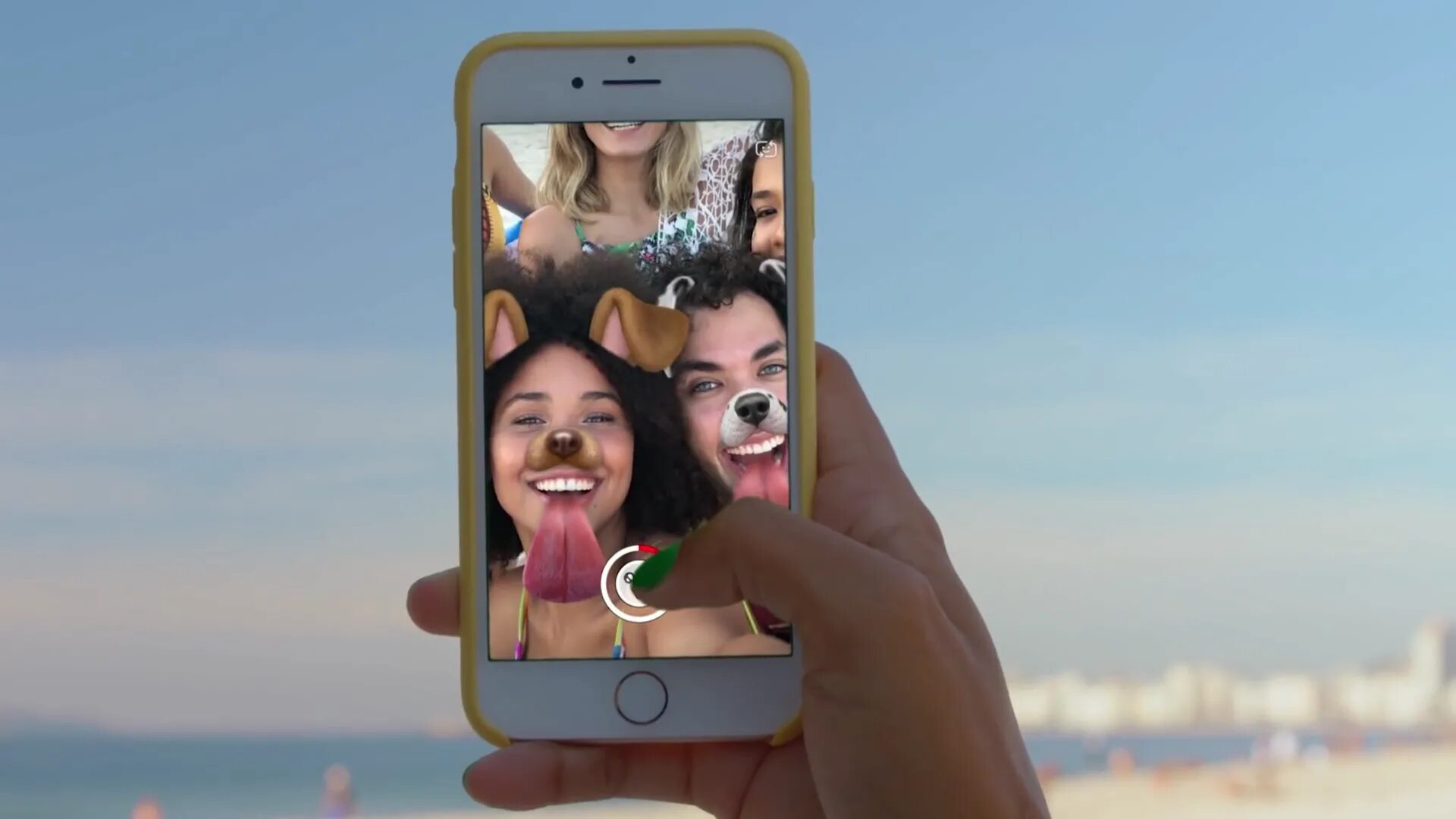 Снэпчат русский. Snapchat фото. Снэпчат линзы для селфи. Фото snapchat приложение. Снюпчат картинки для презентации.