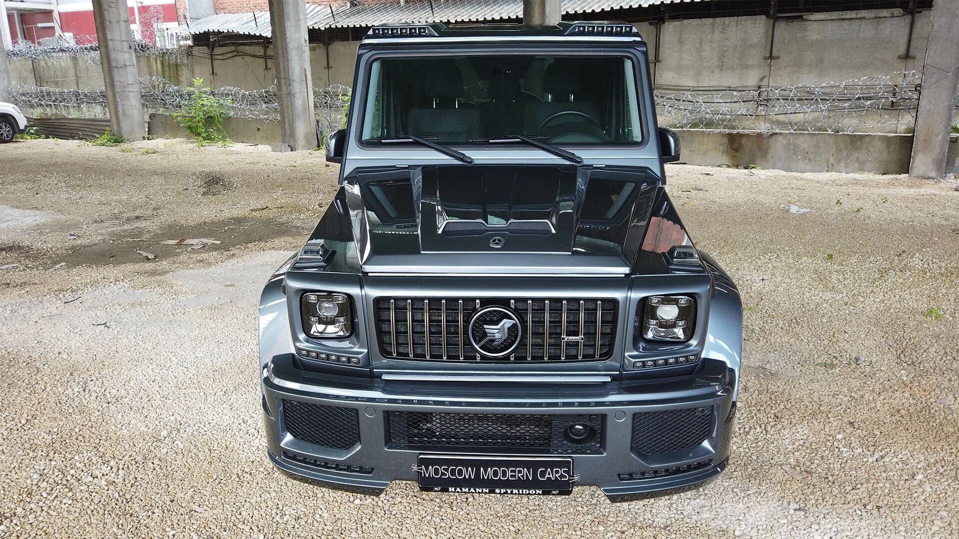 Танк 300 в обвесе гелика. Mercedes g63 Hamann Spyridon. Обвес акула Мерседес g63. Mercedes g63 Hamann Spyridon Salon. Suzuki Jimny g63.