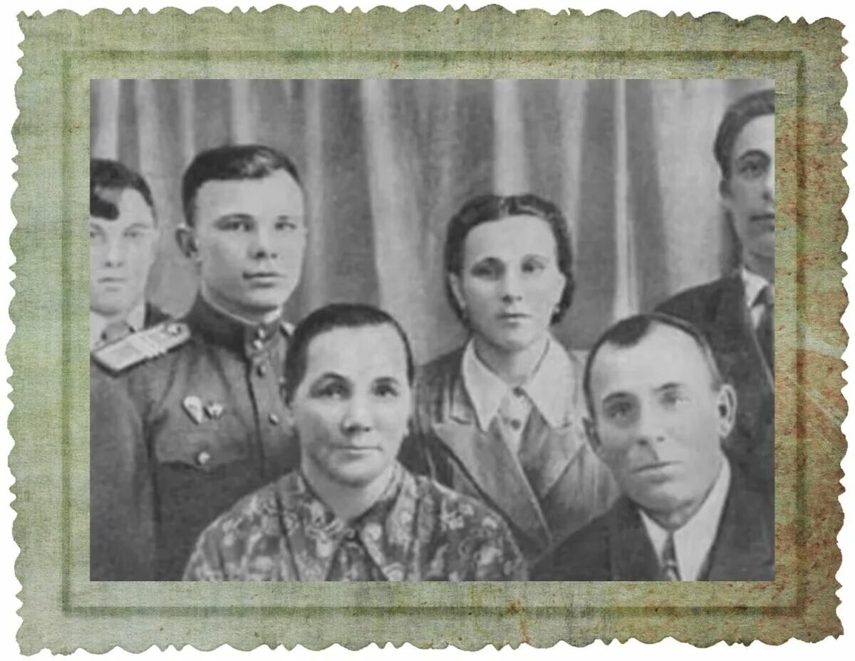 Родители Юрия Гагарина. Семья Гагарина Юрия родители.