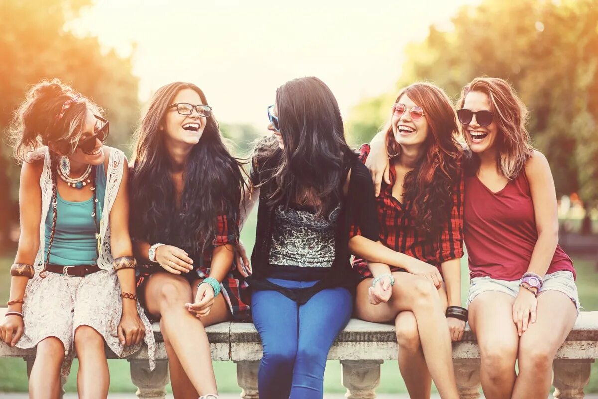 1. милые обманщицы первородный грех сериал. за неделю 4 подруги. милые обманщицы / pretty little liars. 4 подружки в джинсах.