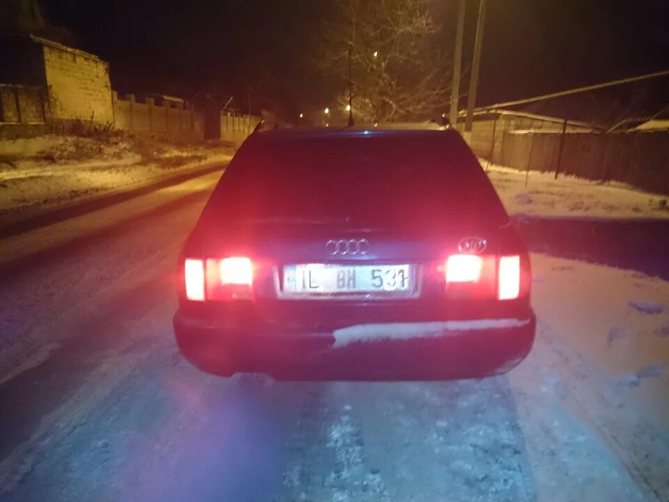 Audi a6 c4 задние противотуманки. Задние ПТФ Ауди 100. ПТФ на Audi a6 c4. Где находится задняя противотуманная фара Ауди 82 и 3. Ауди с4 птф