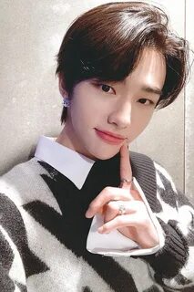 Хенджин из stray kids