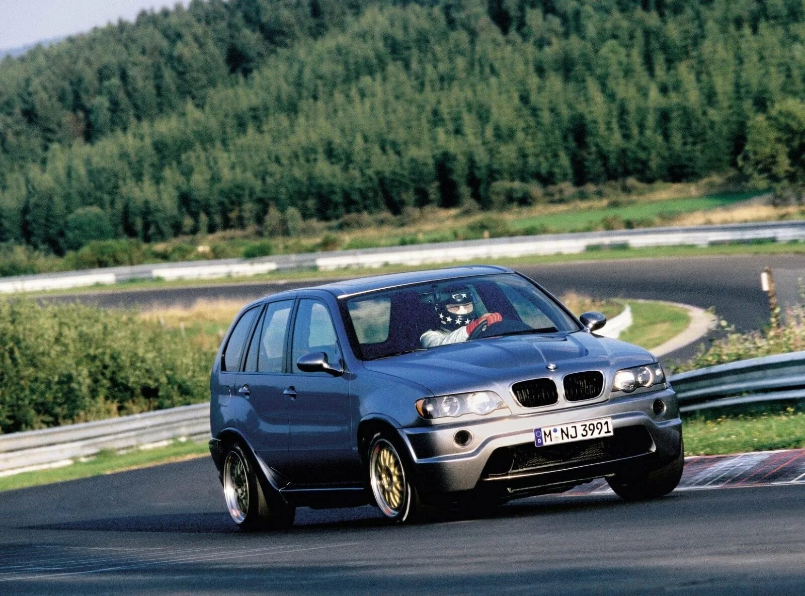 Bmw x5 le mans. Bmw e53 v12. bmw x5 e53 v12. x5 e53 lemans. бмв х5 леман.